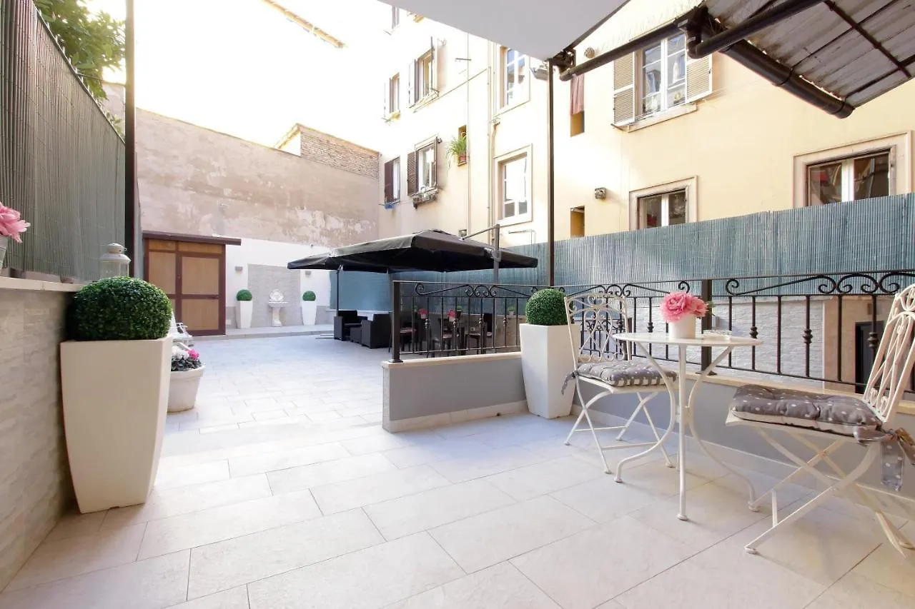 Guest house Roman Holiday Colosseo Italy